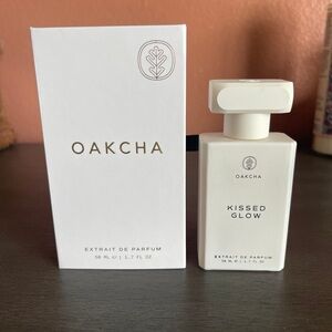 ***SOLD LOCALLY***Oakcha Kissed Glow Extrait de Parfum